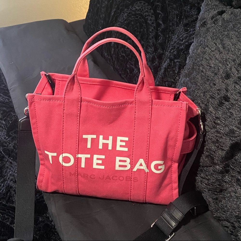 Marc Jacobs Small Traveler The Tote Bag Hot Pink Bright Pink